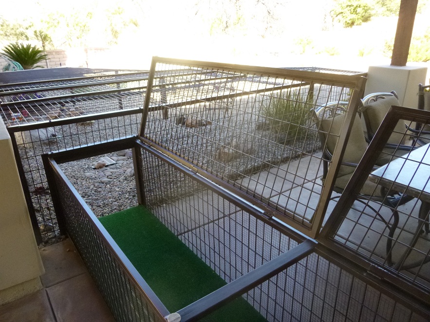 Dog kennel sales with predator top